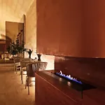 Enchanting One-bedroom On 25th Floor *
