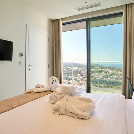 Enchanting One-bedroom On 25th Floor St. Julian's