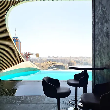 Enchanting One-bedroom On 25th Floor St. Julian's