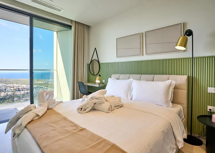 Enchanting One-bedroom On 25th Floor Lejlighed