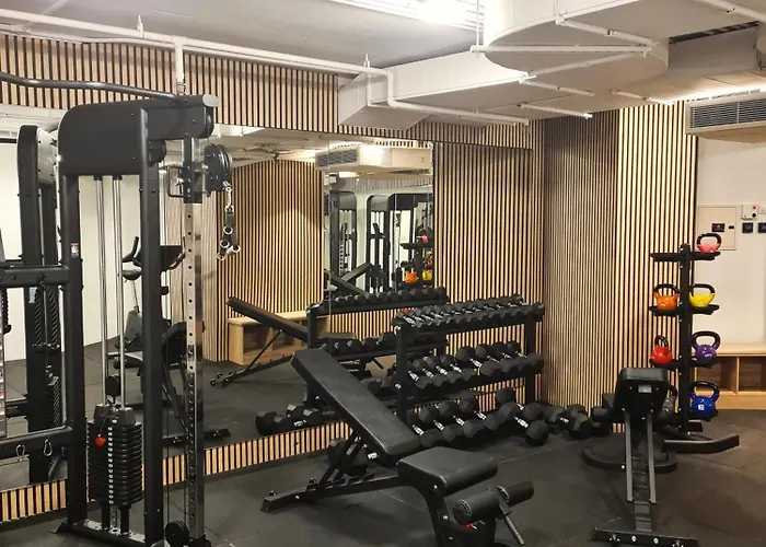 Enchanting One-bedroom On 25th Floor Lejlighed